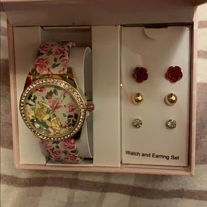 Betsey Watch+Earring Set